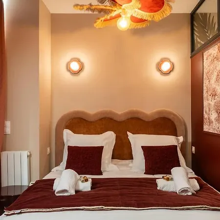 Elegante Parisienne Tour Eiffel Chic Apartment